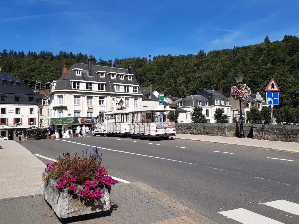 Rive Gauche Sur Semois Bouillon Exterior foto